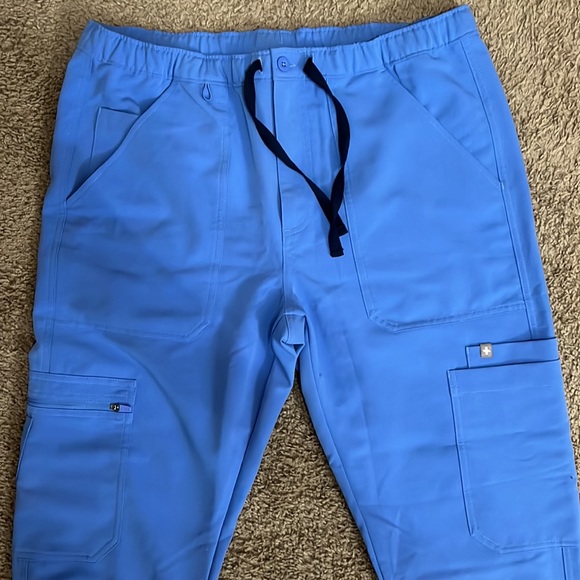 Mens FIGS scrubs pants. Size M. Ciel blue/ light blue color. Never worn before. - Picture 2 of 2